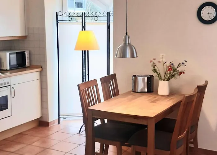 Strandburg-3 * Böhl